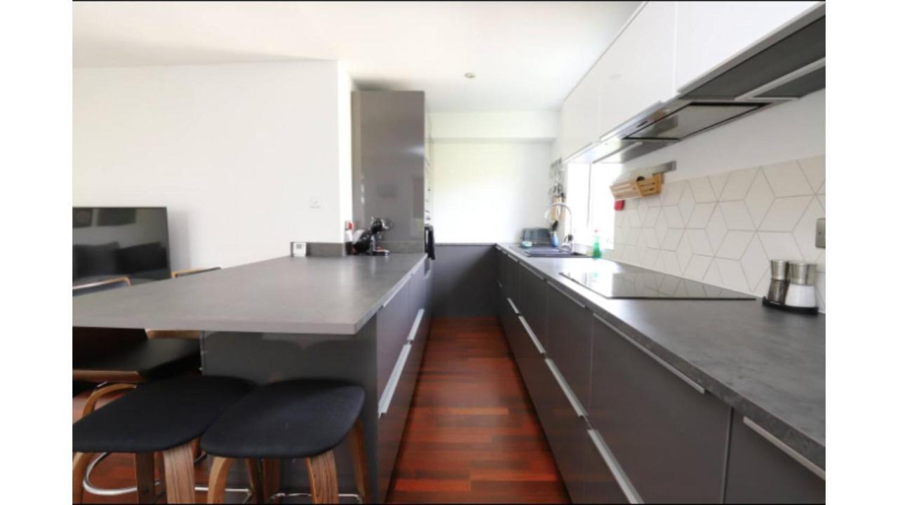 Apartment Modern 2br Trendy East