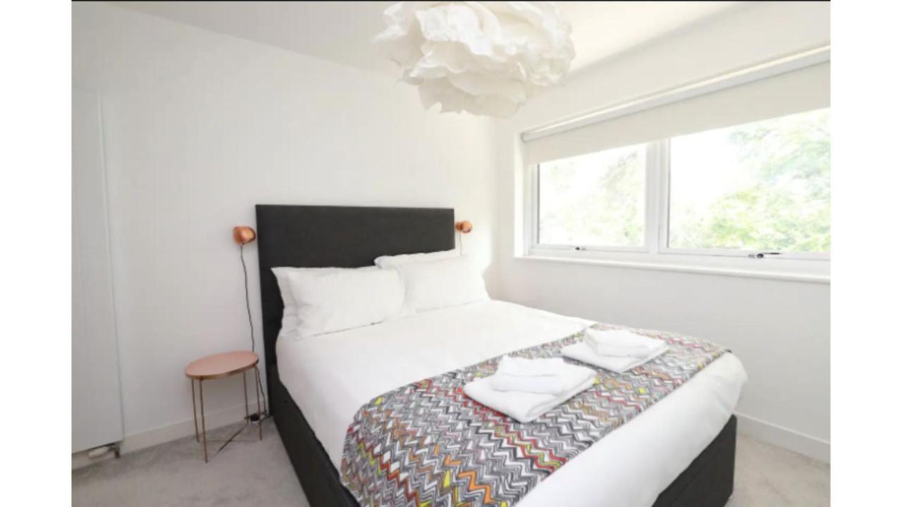 Modern 2br Trendy East Appartement